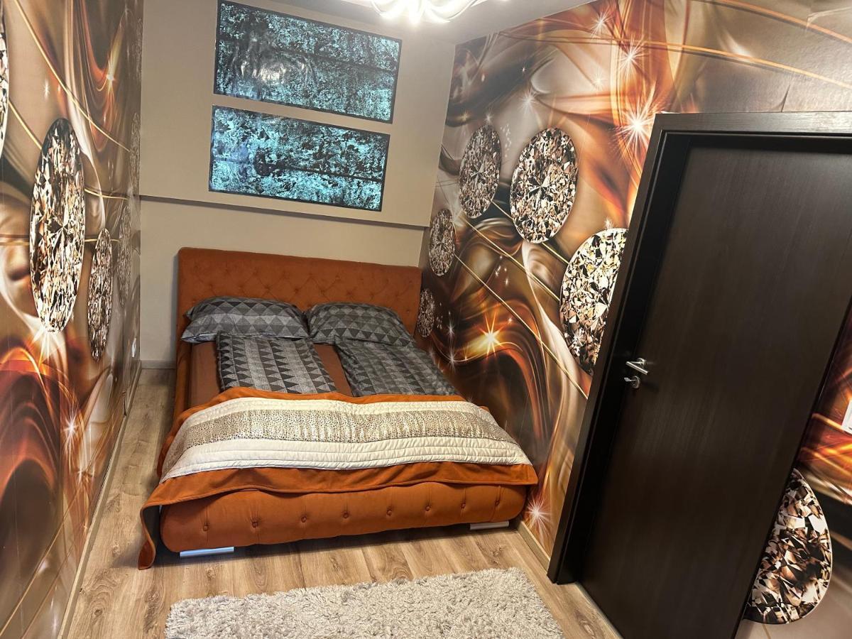 Mox Downtown Apartman Ντέμπρετσεν Εξωτερικό φωτογραφία