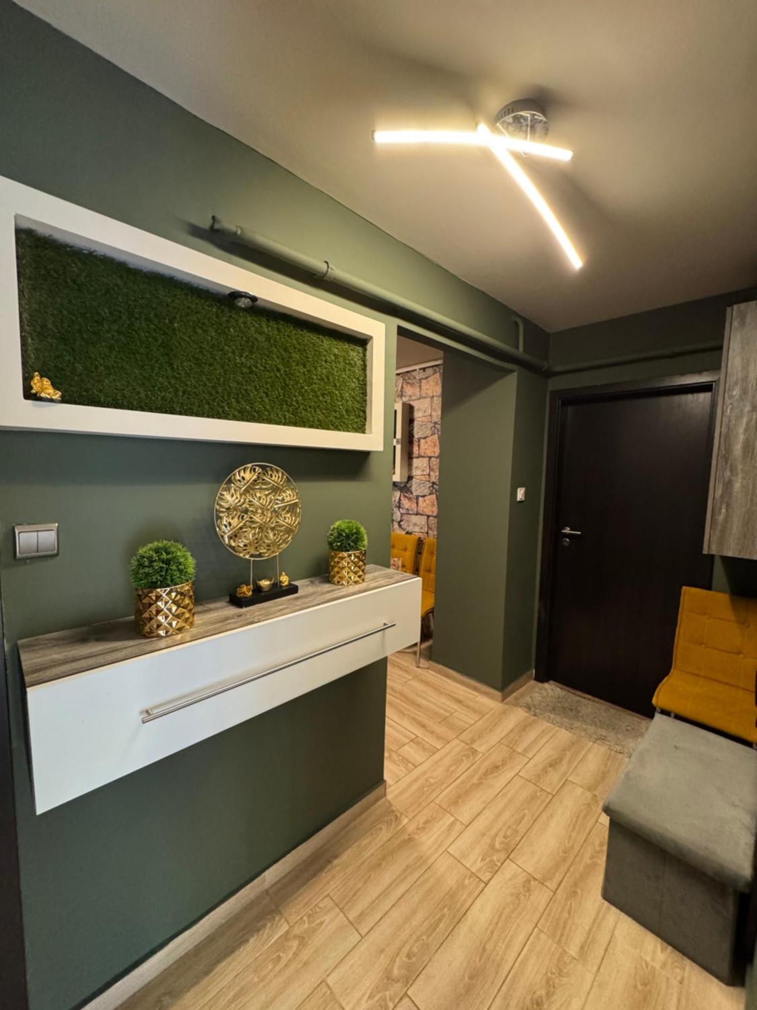 Mox Downtown Apartman Ντέμπρετσεν Εξωτερικό φωτογραφία