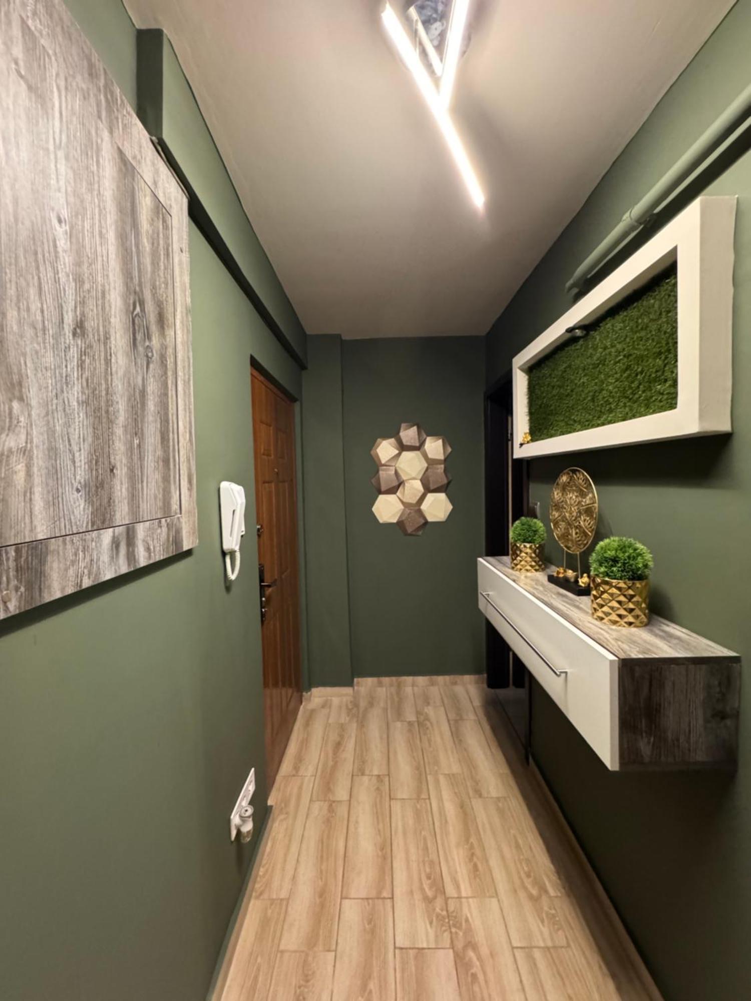 Mox Downtown Apartman Ντέμπρετσεν Εξωτερικό φωτογραφία