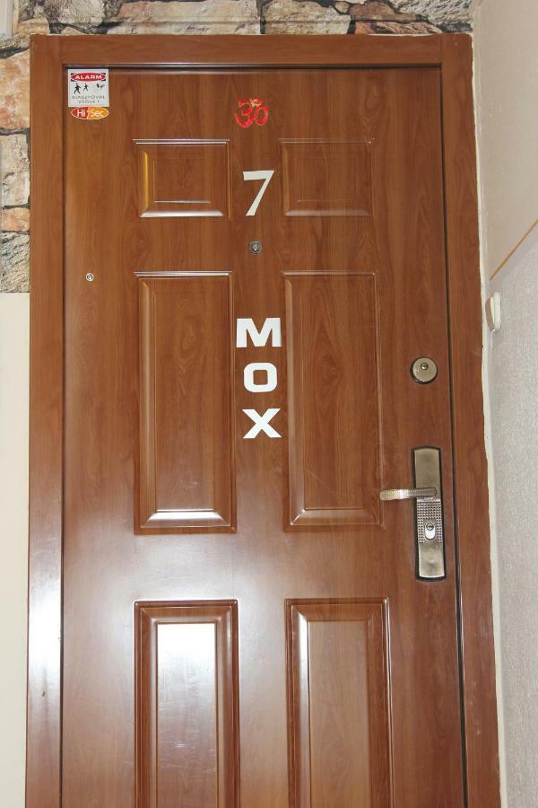 Mox Downtown Apartman Ντέμπρετσεν Εξωτερικό φωτογραφία